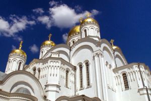Самарского предпринимателя накажут за рекламу пива вблизи храма