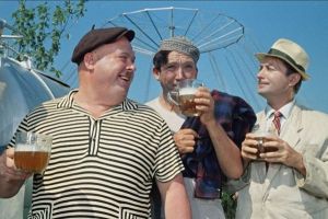 Учёные: для поддержания дружбы мужчинам надо чаще вместе пить пиво