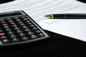 Минпромторг предлагает изменить схему получения лицензий на продажу алкоголя