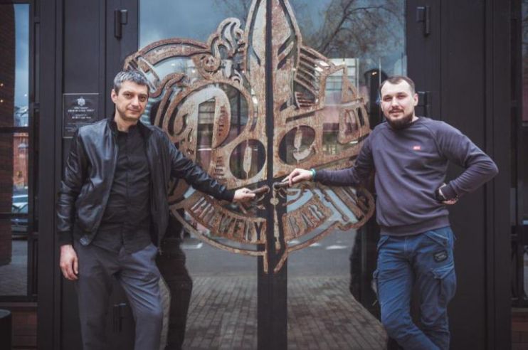Павел Захцер и Вадим Лапшин с пивоварни Poet Brewery&Bar