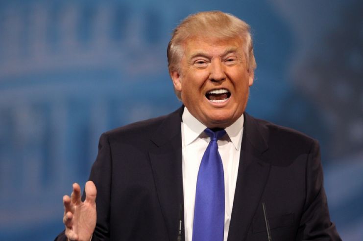 Президент США пожертвовал на борьбу с алкоголизмом 100 000 долларов