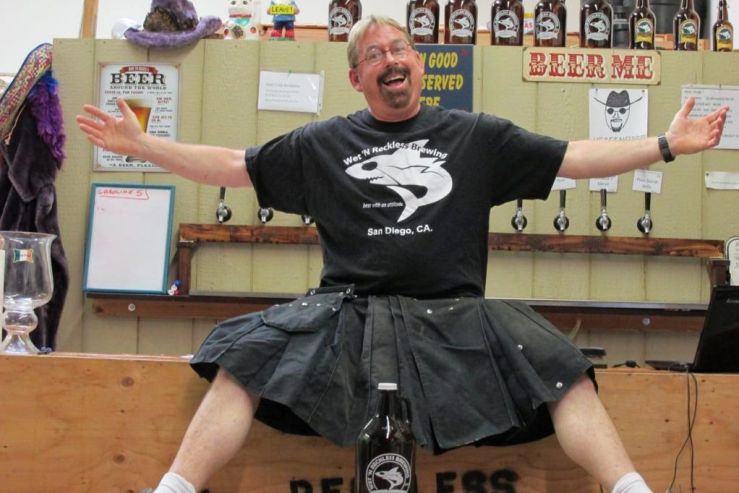 Пивоварня в Калифорнии закрывается после расистских высказываний её владельца