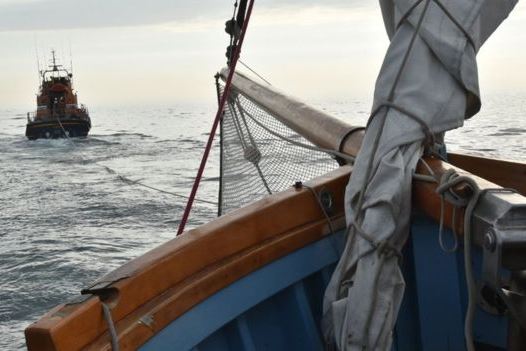 Французские пивовары с грузом пива не смогли добраться до Англии на паруснике