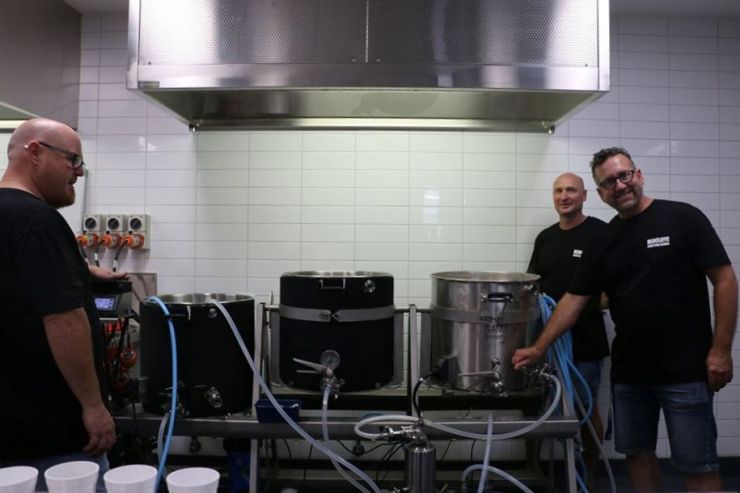 В австралийской школе открылась учебная пивоварня