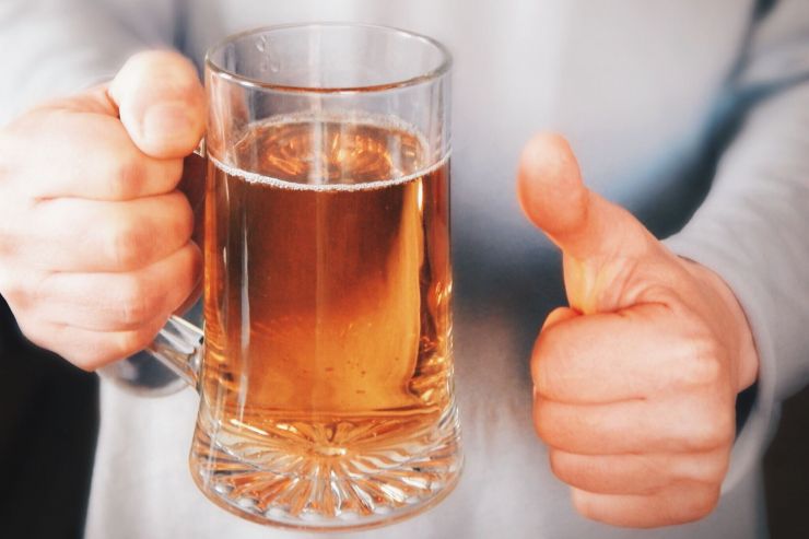 Учёные: умеренное потребление пива повышает шансы дожить до 90 лет