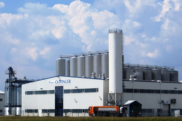 Oettinger займётся напитками из конопли