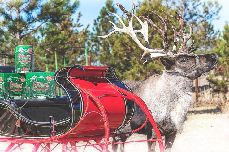 В преддверии Рождества в Колорадо пиво будут доставлять на оленях