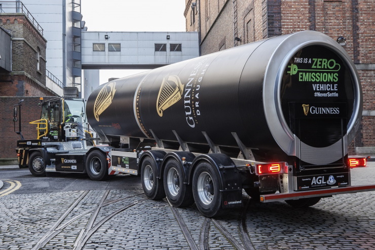 Пиво Guinness будут доставлять на грузовиках с нулевым углеродным следом  