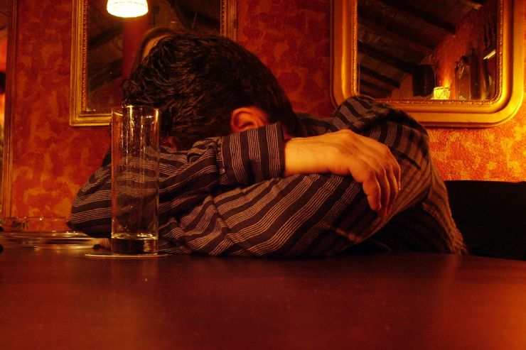 Пьяных болельщиков на ЧМ в Катаре будут отправлять в «трезвые зоны»