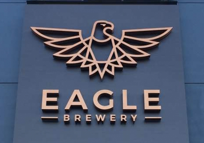 Carlsberg продает британскую пивоварню Eagle партнеру из Испании