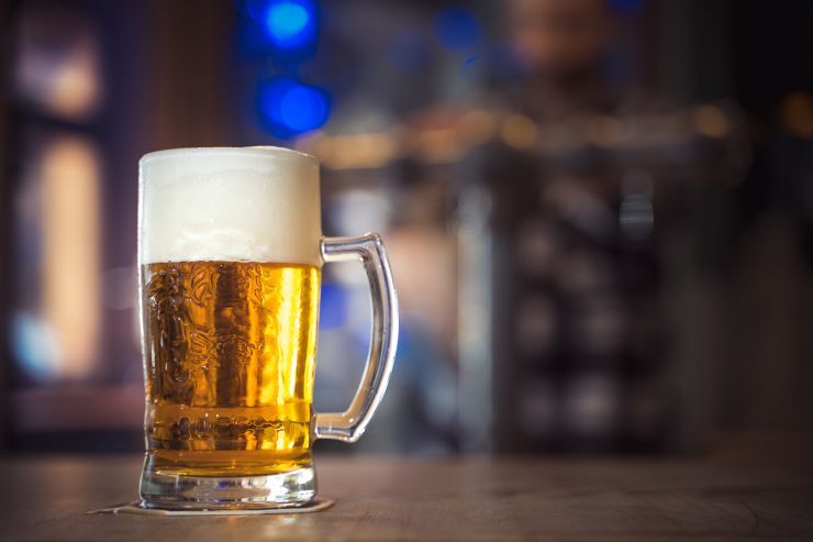 Производство пива в России в феврале выросло на 2,3%
