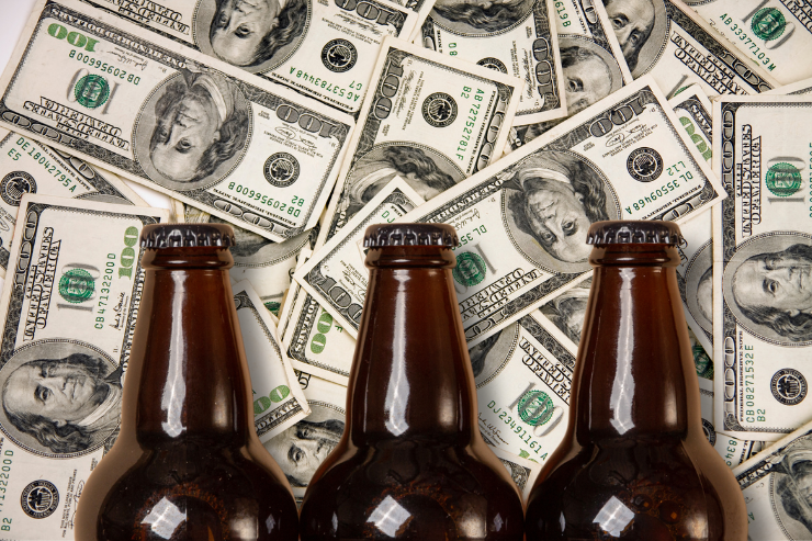 Основатель Boston Beer Co. кредитует крафтовые пивоварни, которым отказали банки