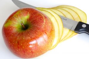 В Госдуме попросили ФАС проверить производителей яблок на предмет ценового сговора