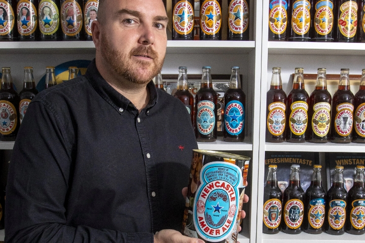 Британец собрал коллекцию редких бутылок Newcastle Brown Ale на 10 тысяч фунтов 