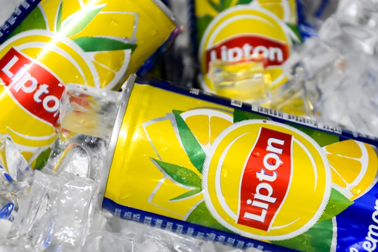 В США появится алкогольная версия чая Lipton