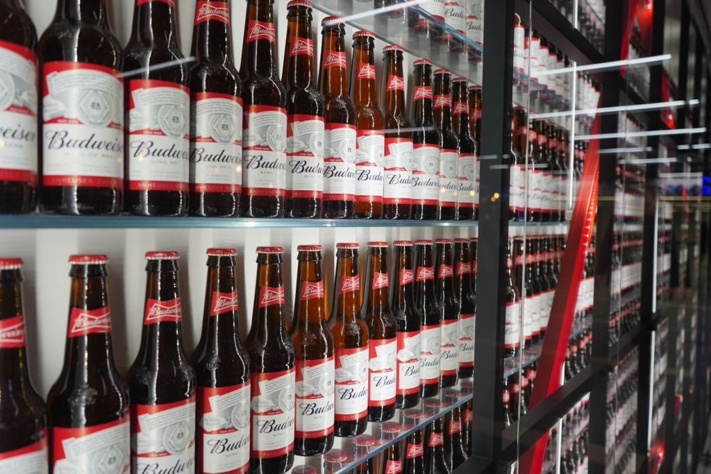 Budweiser хочет создать собственную метавселенную