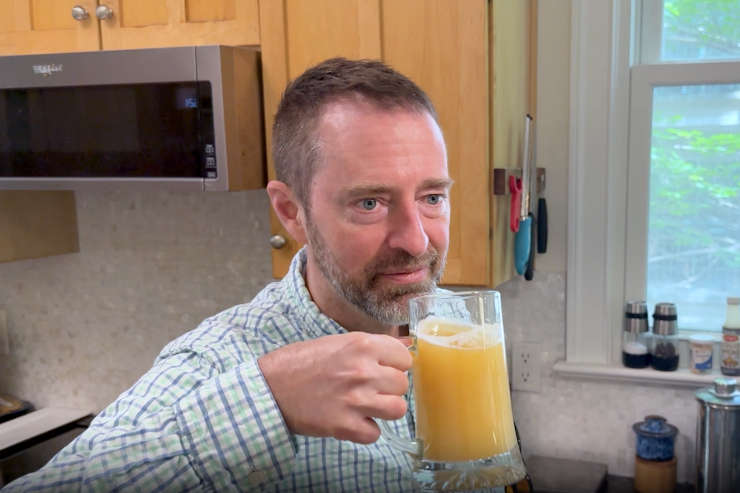 Вирусолог из США создал пивную вакцину