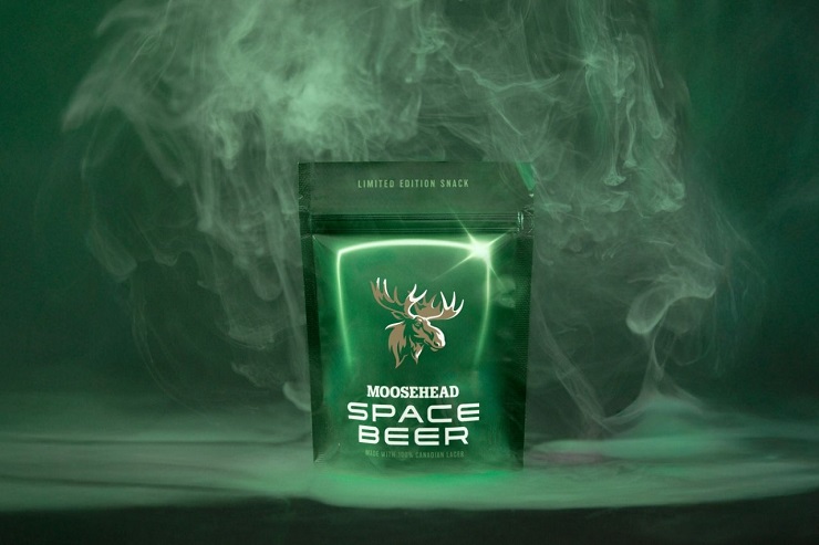 Канадская пивоварня Moosehead изготовила сублимированное пиво для питания экипажа «лунной миссии» 
