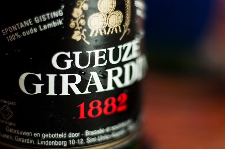 Горечь и конечная плотность в ламбиках и гёзах