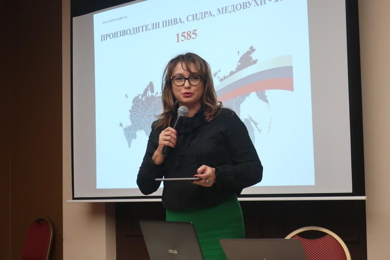 Руководитель департамента предпринимательства и торговли Воронежской области Галина Абричкина.