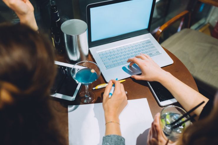 Вице-президент РАЭРР: легализация интернет-торговли алкоголем решит проблему контрафакта