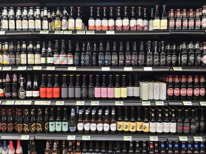 Мэр Новосибирска не исключил введение ограничений продажи алкоголя