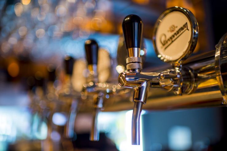 Смольный пока изучает законопроект о мини-барах