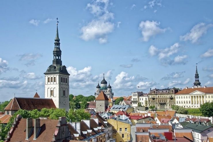 В Таллине снова отложили вступление в силу ограничений на ночную продажу алкоголя