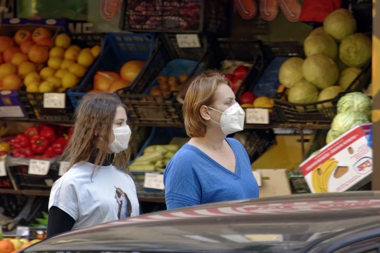 Верховный суд разрешил не обслуживать покупателей без масок