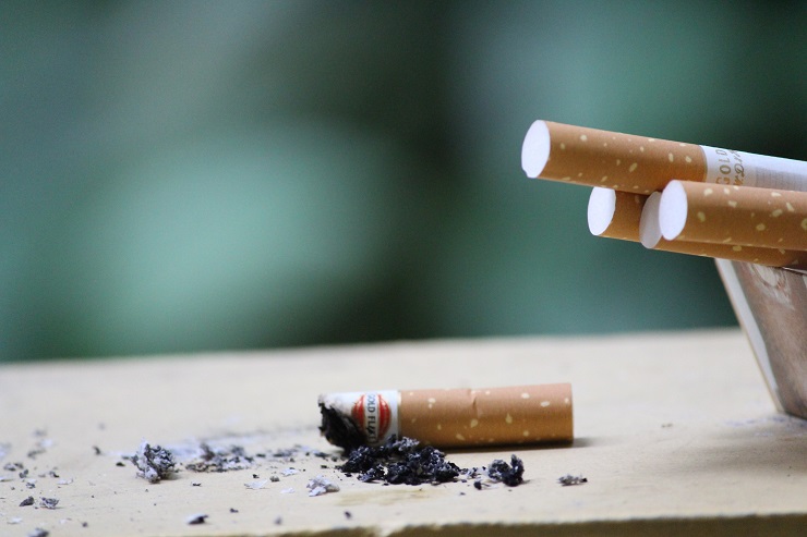 Производство и оборот табака собираются регулировать по аналогии с алкоголем