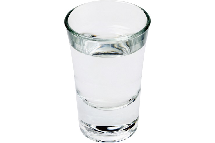 Сергей Миронов предложил ввести госмонополию на производство спирта для борьбы с контрафактом