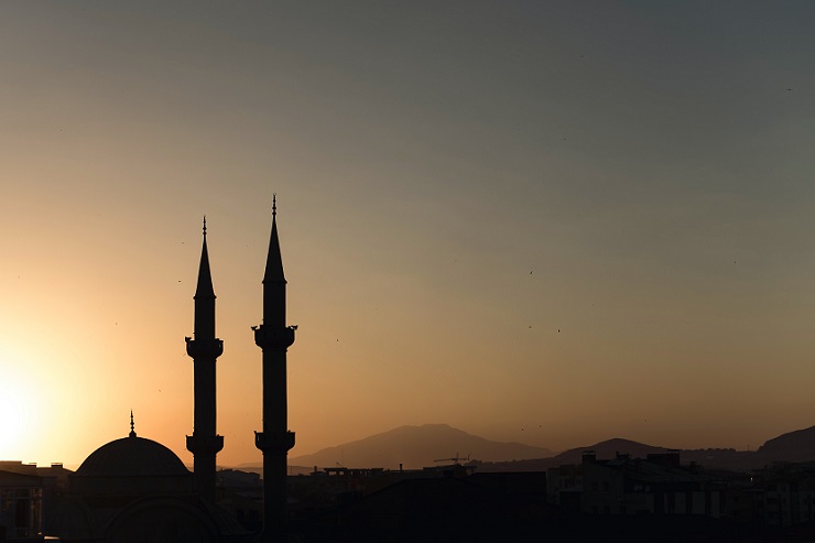 В Дагестане хотят запретить торговлю спиртным рядом с мечетями и церквями