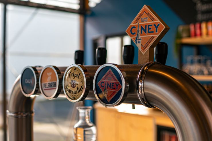 В Калининградской области хотят увеличить минимальную площадь баров в жилых домах до 50 метров