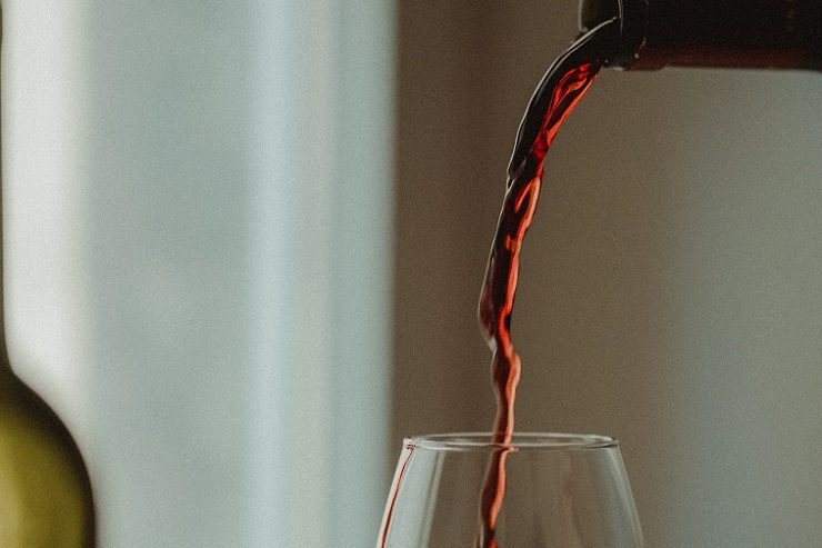 К эксперименту по онлайн-продажам российских вин в 2023 году могут присоединиться маркетплейсы