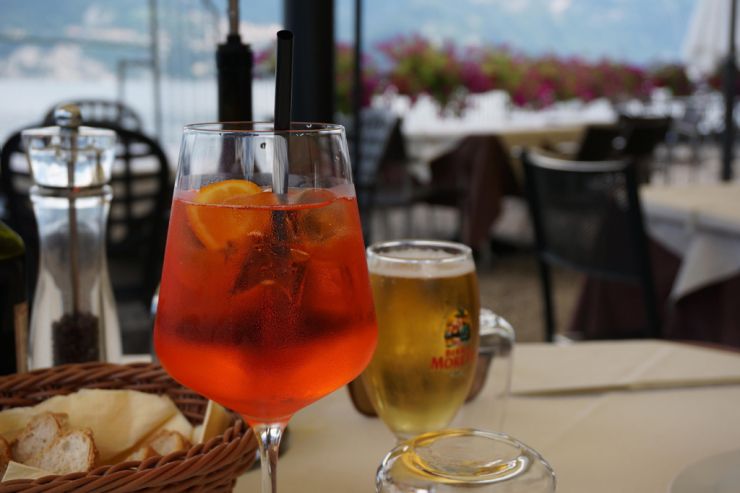 Дубай отменил налог в 30% на алкоголь ради развития бизнеса и туризма