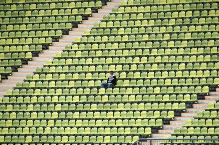 Для возвращения пива на стадионы в 2023 году не хватает заключения МВД