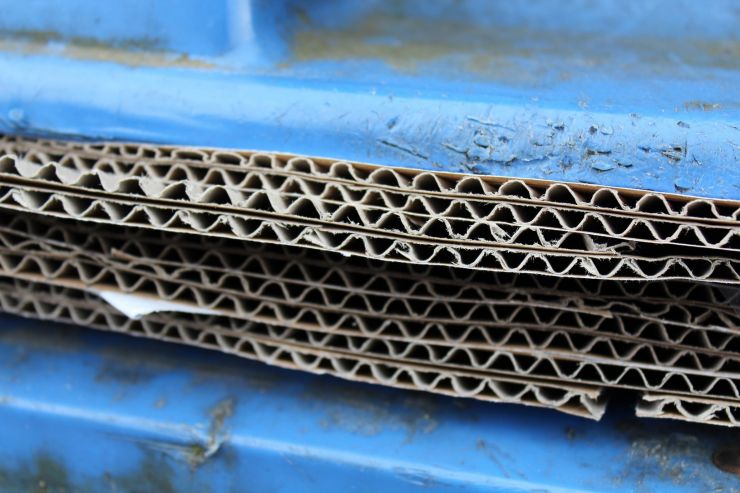 Магазины предлагают штрафовать за мусор в придомовых баках