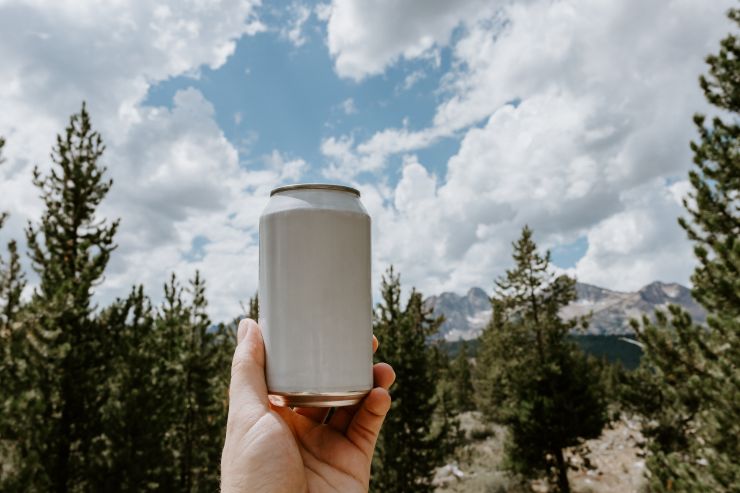 Минпромторг и Минэкономразвития не поддержали запрет продажи энергетиков несовершеннолетним