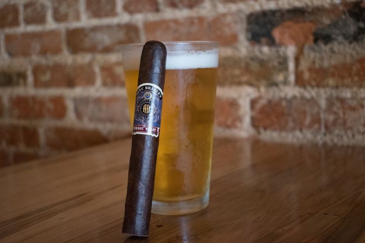 РАР реорганизуют в Федеральную службу по контролю за алкогольным и табачным рынками