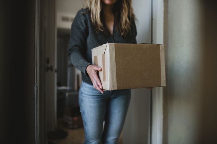 Минфин: мы предусмотрели всё, чтобы контроль при доставке алкоголя был сравним с магазином