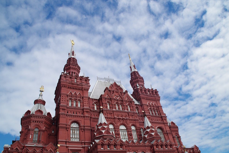 Хамзаев предлагает запретить изображать памятники архитектуры на этикетках алкоголя