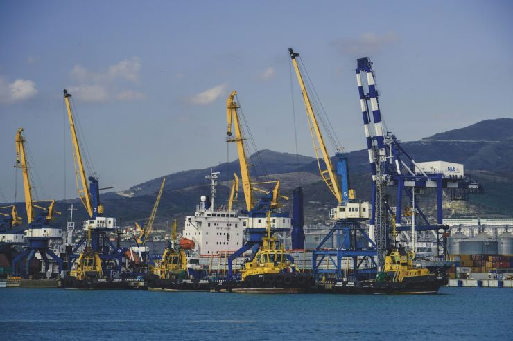 Сергей Иванов выступил против запрета на ввоз алкоголя из недружественных стран