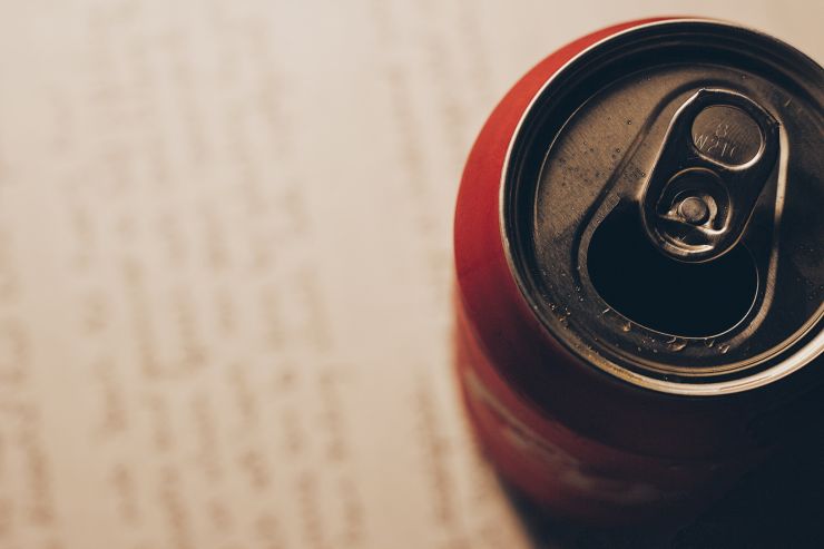 Минздрав не поддержал законопроект о запрете продажи энергетиков несовершеннолетним