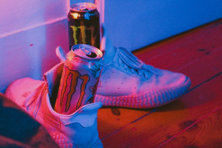 Продажу энергетиков через интернет предлагают запретить