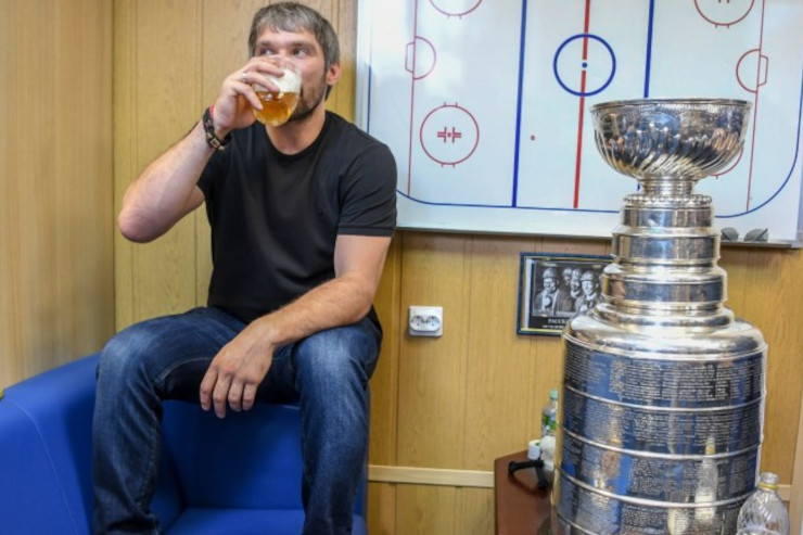 Овечкина пригласили на круглый стол Госдумы о пиве на стадионах