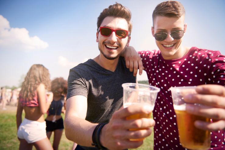 В Госдуме заказали опрос общественного мнения о продаже пива на стадионах