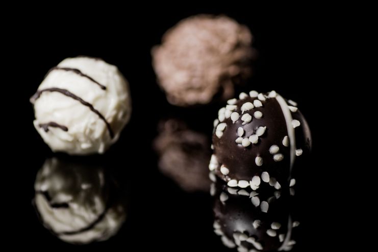 В Госдуме призвали усилить контроль за продажей конфет с алкоголем