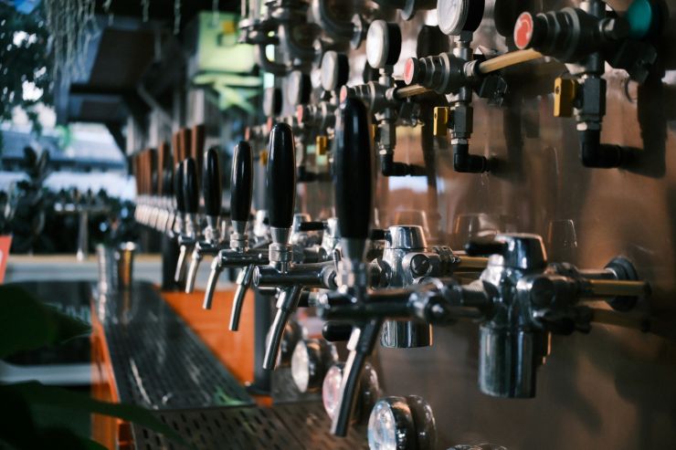 В Нижегородской области решили не вводить ограничения продажи алкоголя до конца года