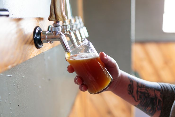 В уральском баре построили комнату для выдержки пива