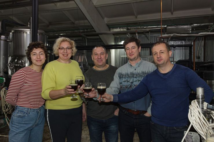 Бывшие работники первого McDonald`s в России сварили пиво к юбилею